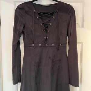 Long sleeve soft tie up dress!